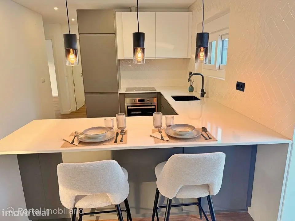 Moradia T3+1 Remodelada com Anexo e Terraço a 2 min de Torres Vedras