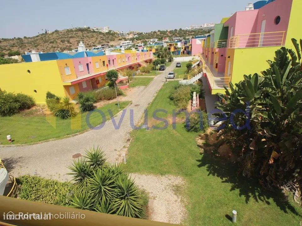 Apartamento T2 piscina e parqueamento, Marina de Albufeira