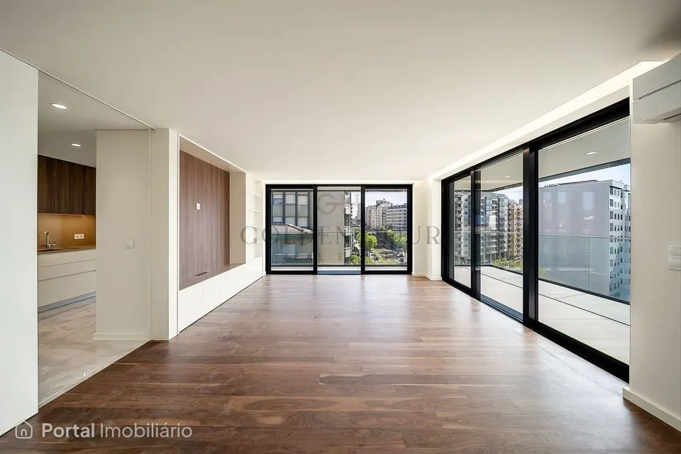 Apartamento T3 Venda em Mafamude e Vilar do Paraíso,Vila Nova de Gaia