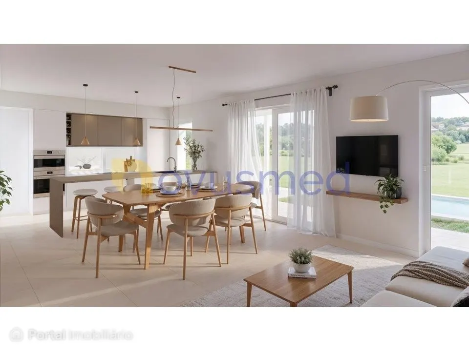 Moradia contemporânea com 3 quartos e piscina em Complexo Turístico...
