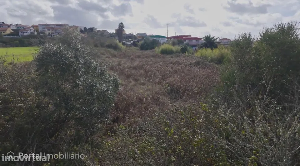Terreno Urbanizável com 2.960 m2 e 880 m2 Edificáveis no Sabugo