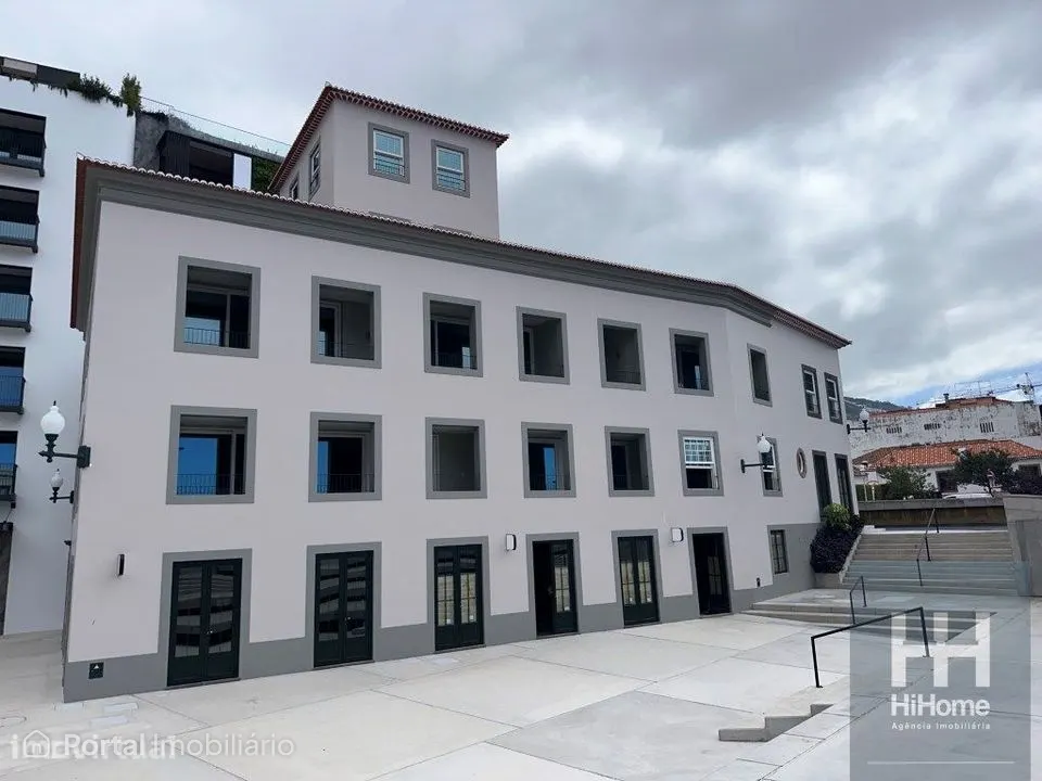 2-bedroom apartment for sale in Funchal (Sé)