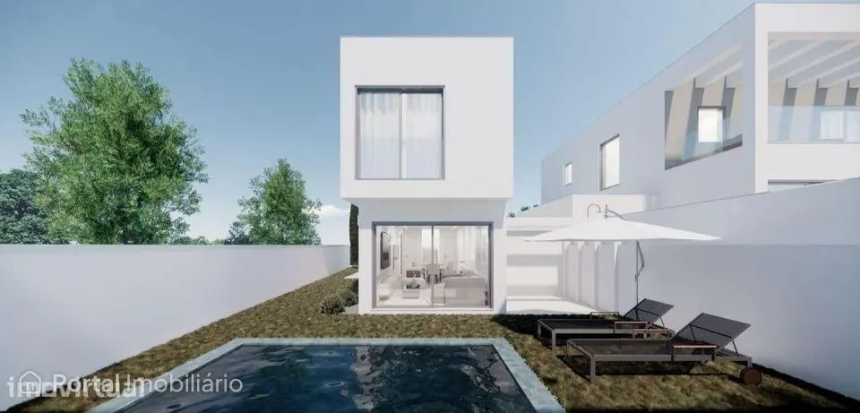 Moradia T2+1 em inicio de construção - Charneca da Caparica