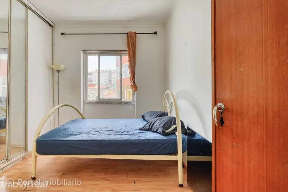 Apartamento T2 em Agualva-Cacém — Pronto a Habitar, mesmo em...