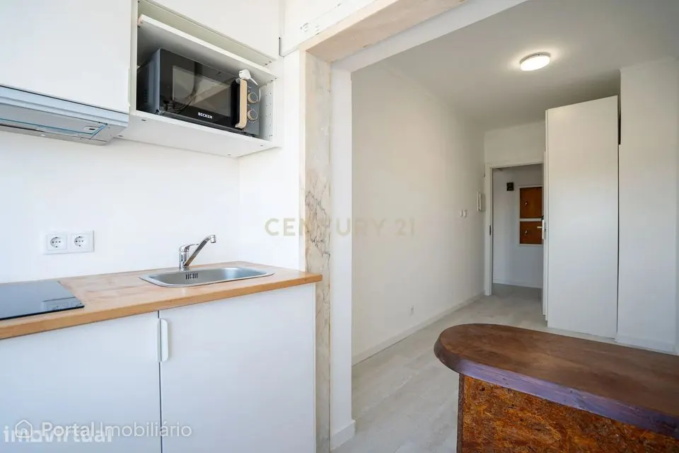 Estudios |Apartamento Renovado em Mina de Água, Amadora - 5 Quartos