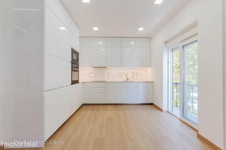 3-bedroom apartment for rent in Moscavide e Portela