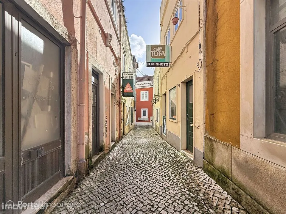 Comércio para conversão em habitação – Zona Histórica