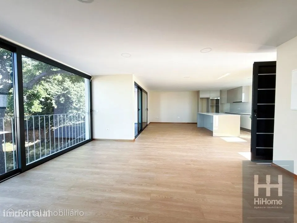 Apartamento T2 Novo com Vista Mar Edifício Bela Vista, Funchal