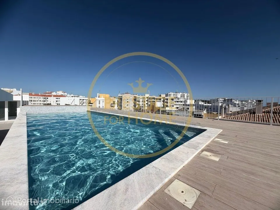 Arrendamento anual com INICIO 1 de NOVEMBRO, novo com vista mar e pisc