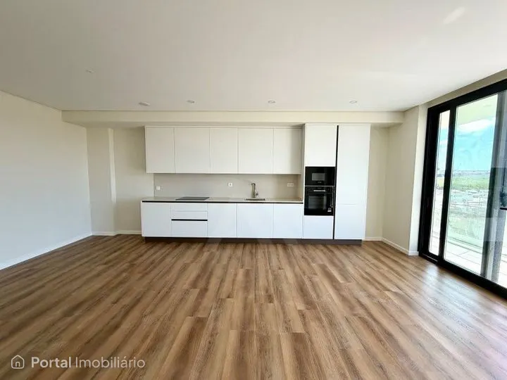 3-bedroom apartment for sale in Atouguia da Baleia