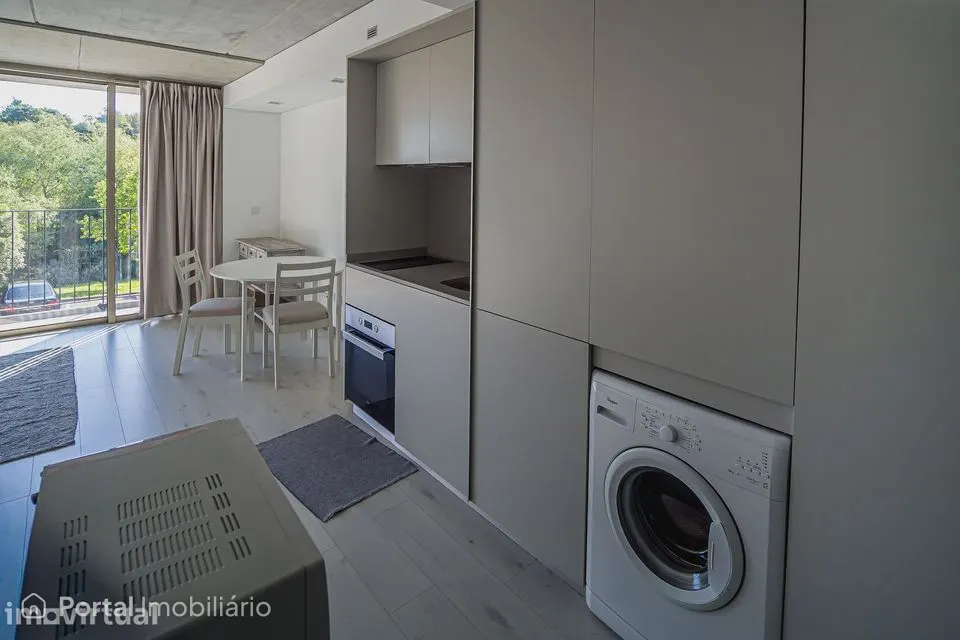 Apartamento T0 mobilado com lugar de garagem, Forca, Aveiro