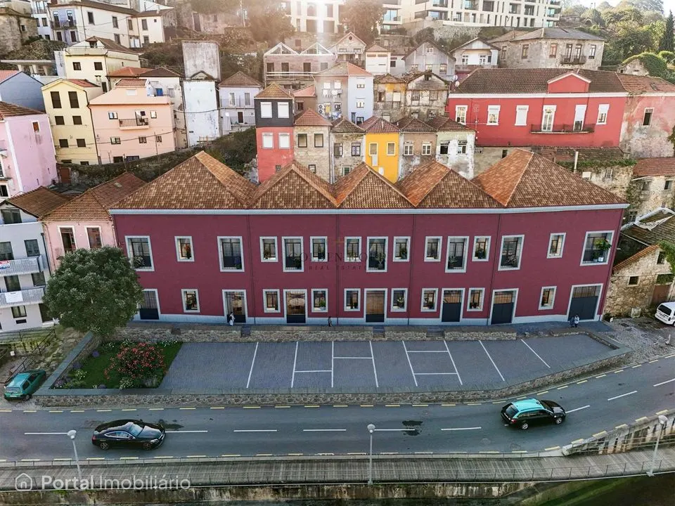 Shop for rent in Vila Nova de Gaia