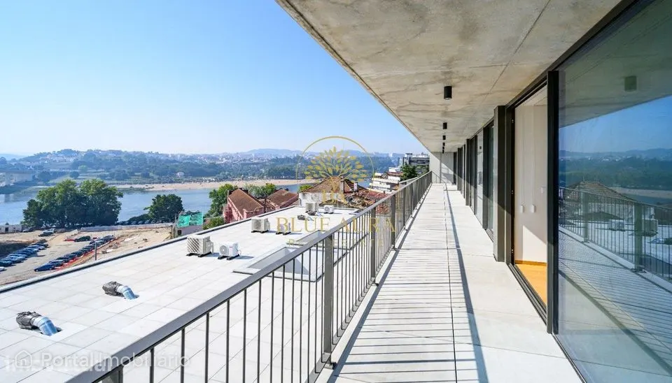 Apartamento T3 Duplex com Área Extra de 24m²
