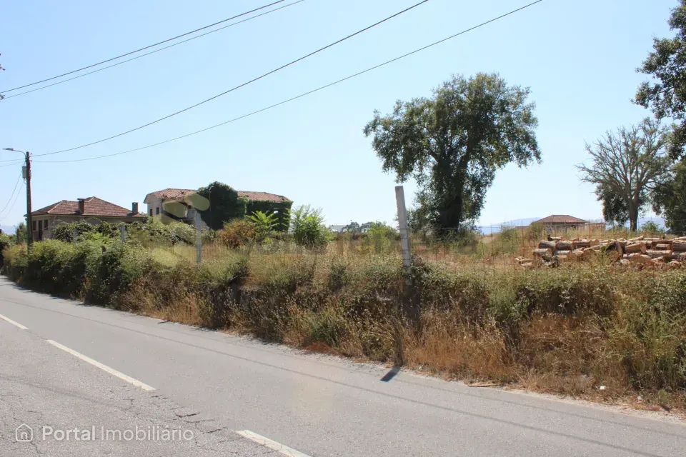 Terreno para Construção - Santo Isidoro e Livração- Marco de Canaveses Marco de Canaveses