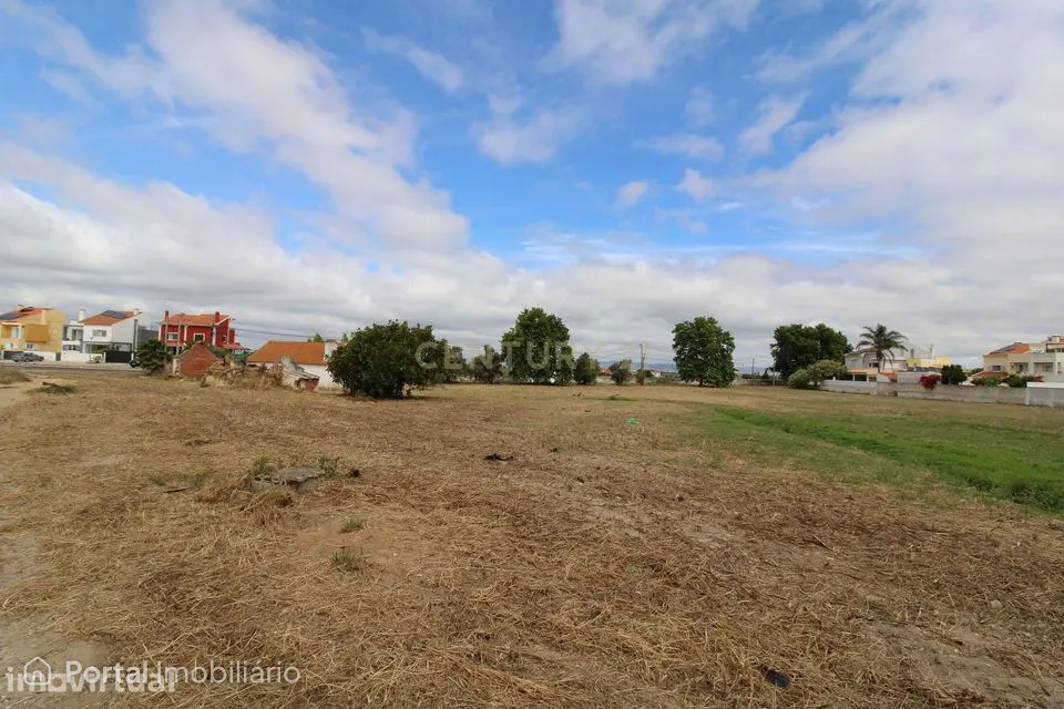Terreno Urbano C/9680m2 em São Francisco, Alcochete