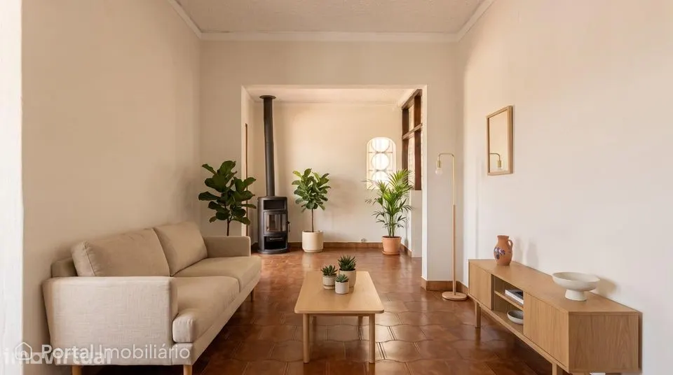Apartamento T2+1 no 8º Andar com Varanda | Setúbal, S. Sebastião