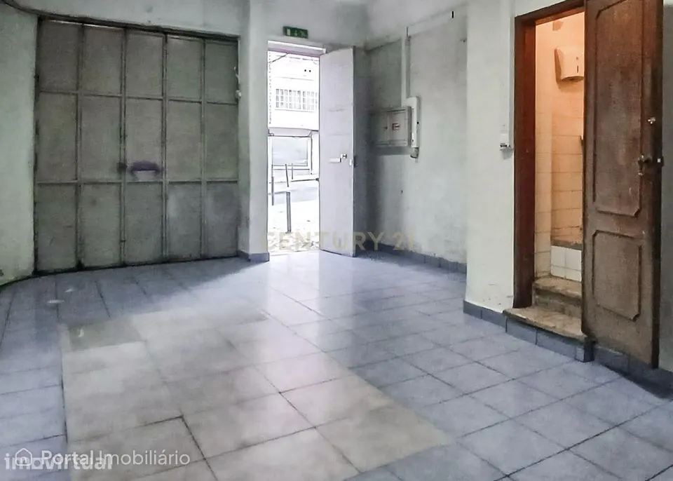 Armazém Usado em Penha de França, Lisboa - 56.5m²
