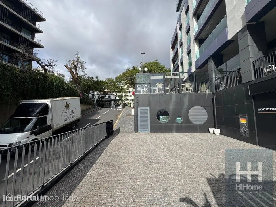 Espaço comercial na Avenida do Infante | Sé, Funchal