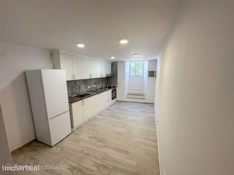 Duplex T1 em Alenquer, novo a estrear