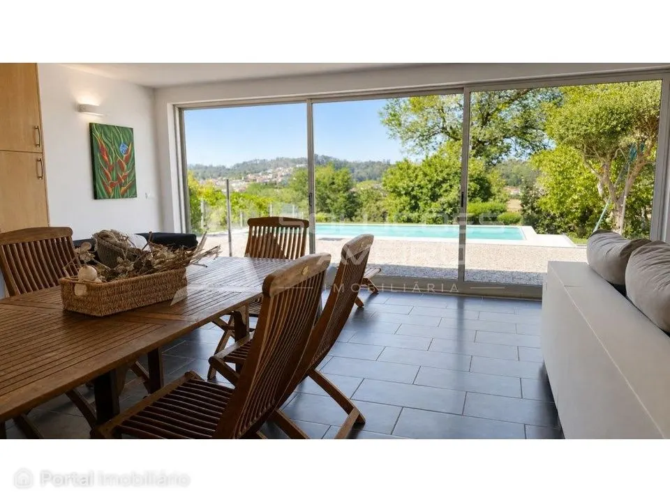Moradia T3 de Luxo com Piscina em Águeda!