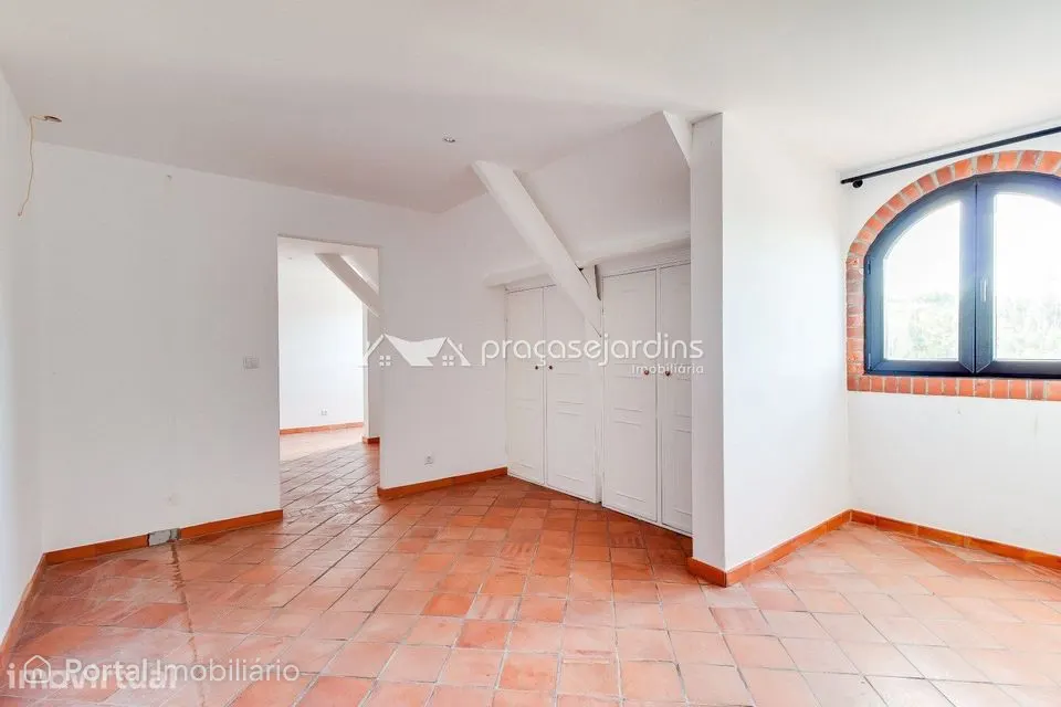 Moradia senhorial + 3 habitações em lote de 1.010 m² – luxo e priva...