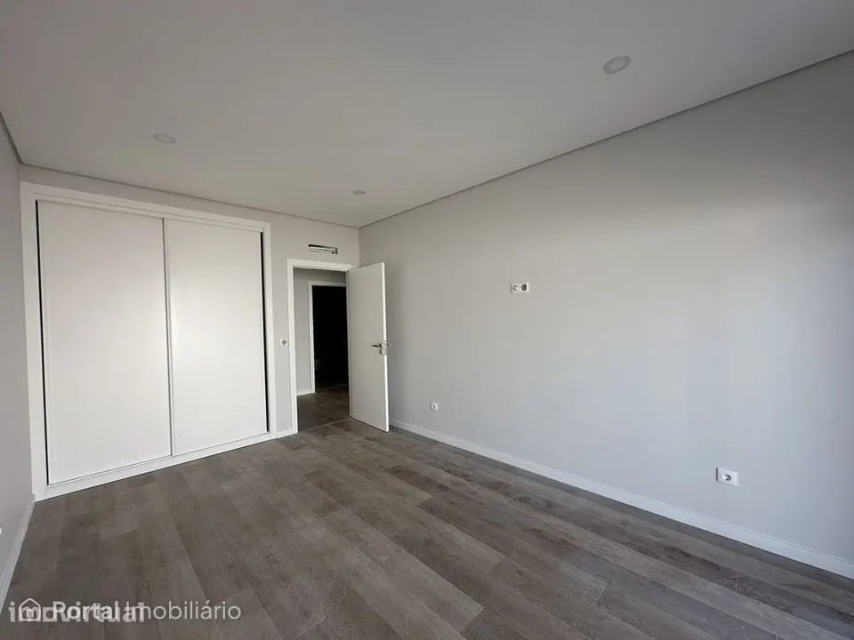Moradia térrea NOVA T3+1 próximo das praias da Ericeira
