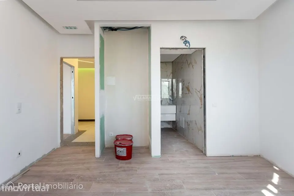 Charmoso Edifício Remodelado, Destinado a Alojamento com 30 Suites Mod