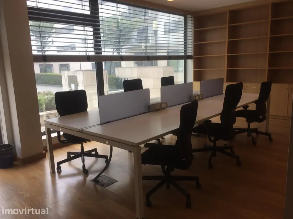 Escritório com 27m2, Avenida D. João II, Parque das Nações