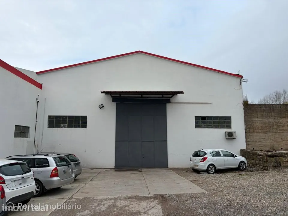 Warehouse for rent in Santa Maria, São Pedro e Matacães