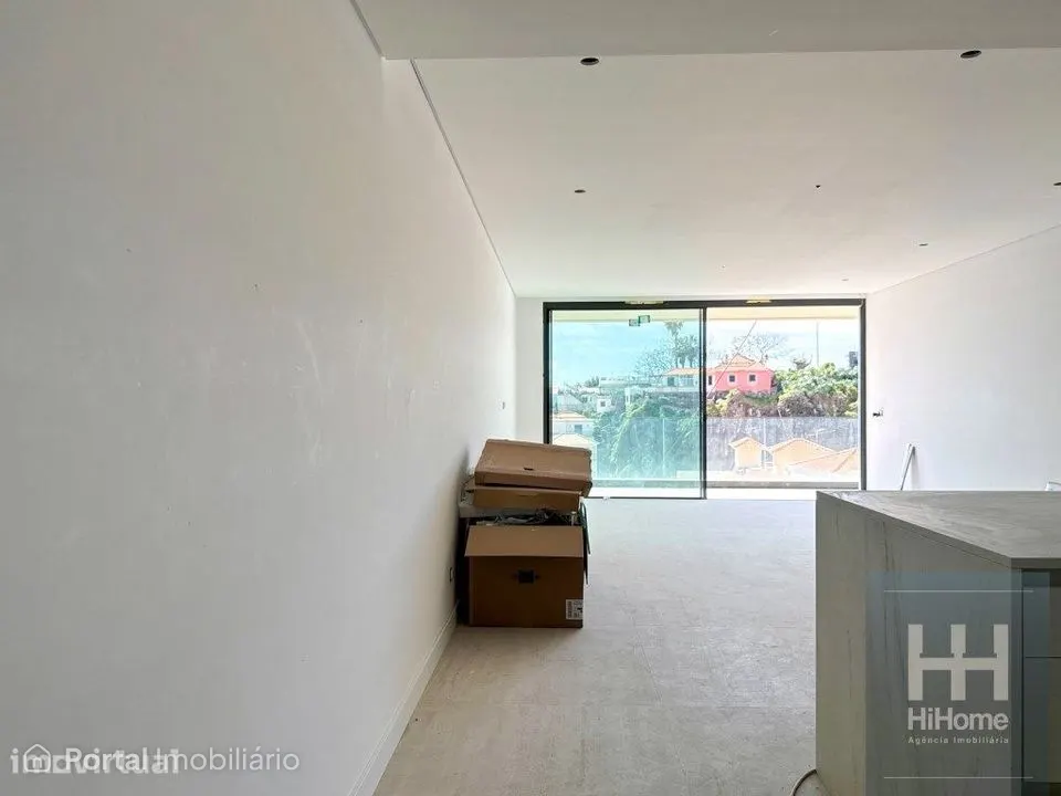 Apartamento T2 em Câmara de Lobos