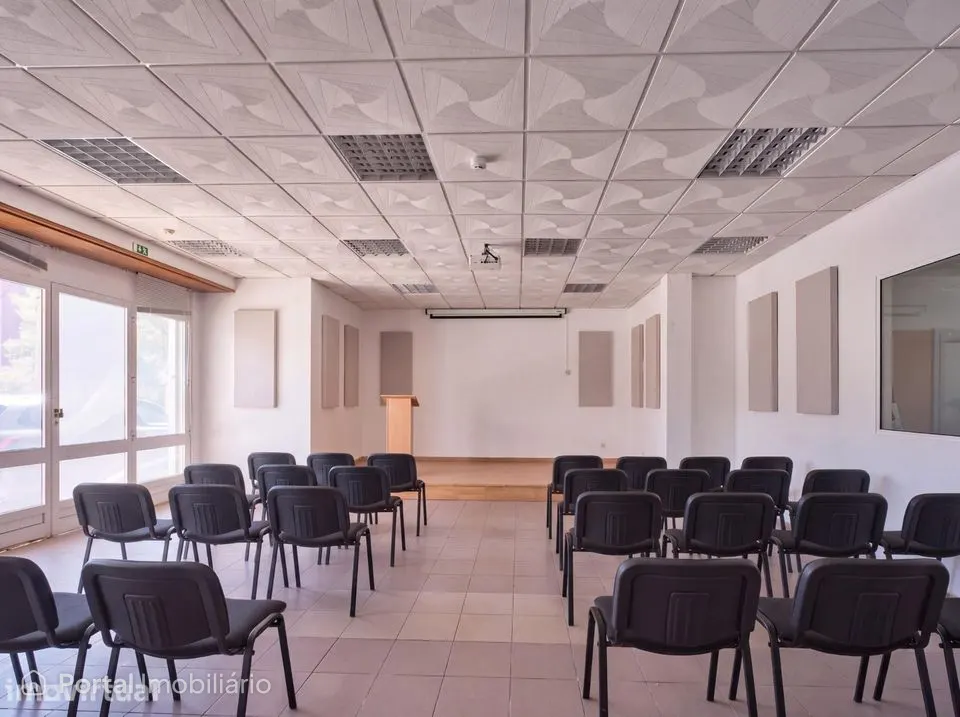 Espaço Comercial Monte Abrãao