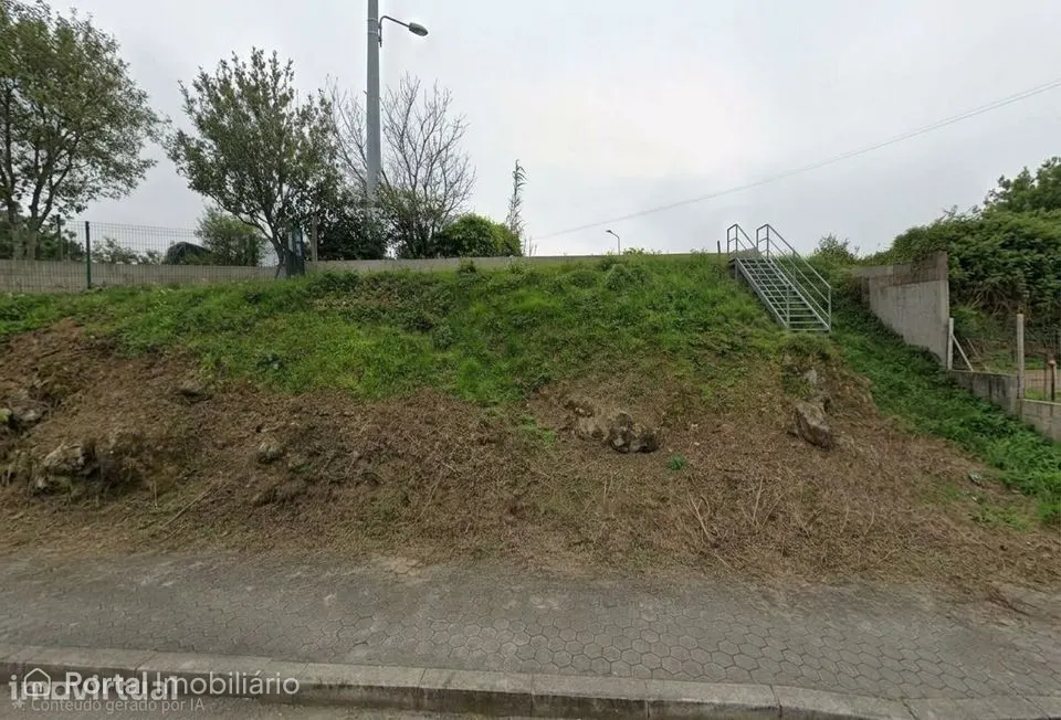Land for sale in Vila Nova de Gaia