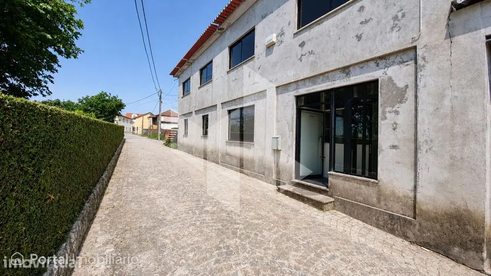 Shop for rent in Molelos