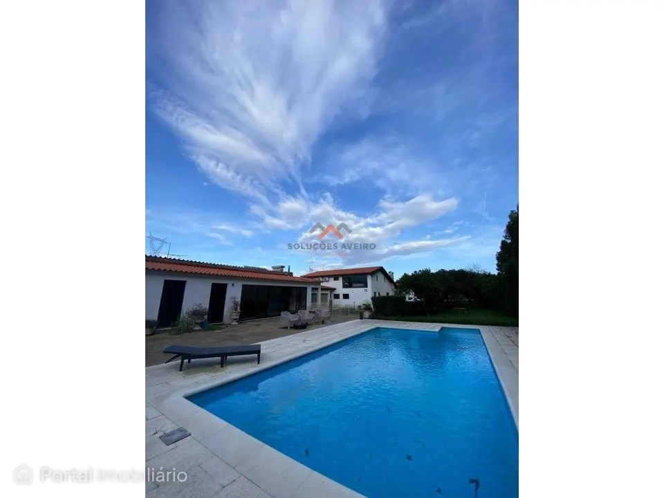 Moradia T6 Isolada com Piscina e Jardim de 2.171 m2 - Águeda