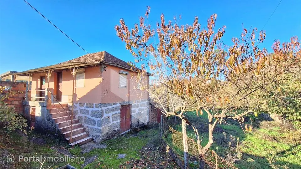 Moradia Rústica T2 Venda em São Miguel do Outeiro e Sabugosa,Tondela