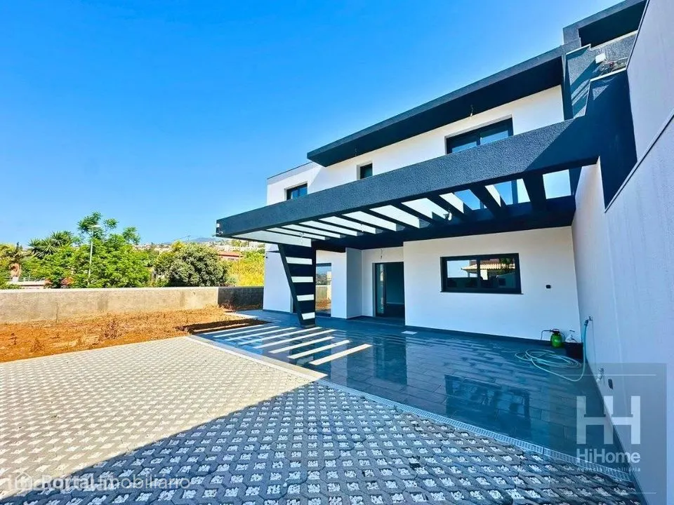 Moradia Geminada T3 - São Roque, Funchal