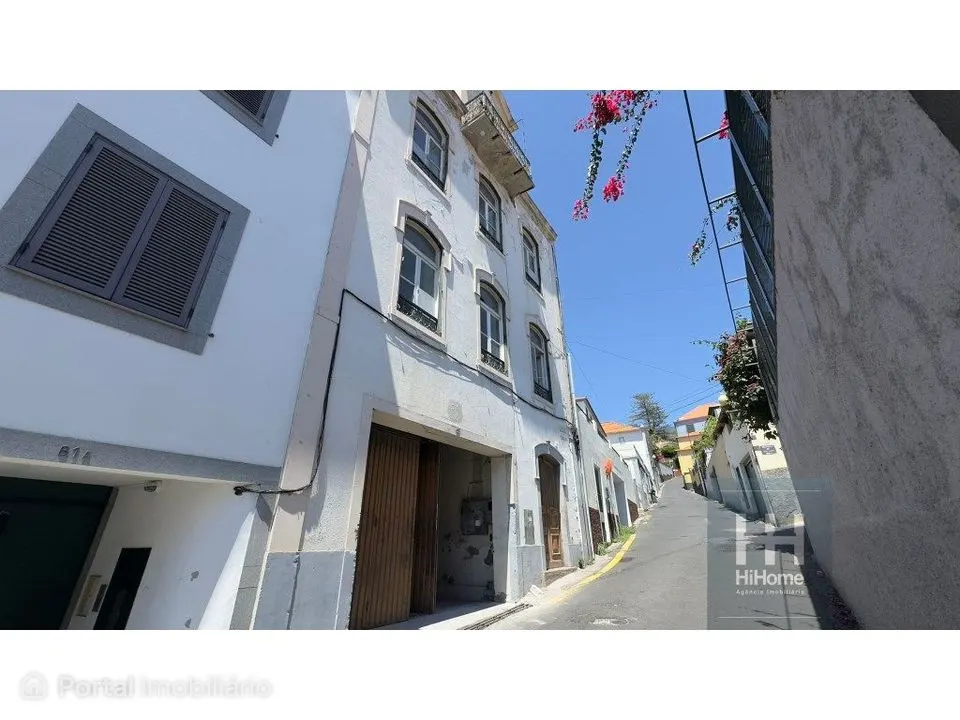 Prédio para remodelação total com vista mar | Santa Luzia, Funchal