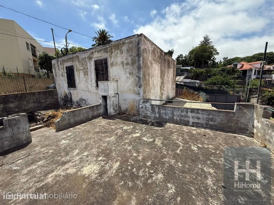 Moradia para reabilitação em São Martinho, Funchal
