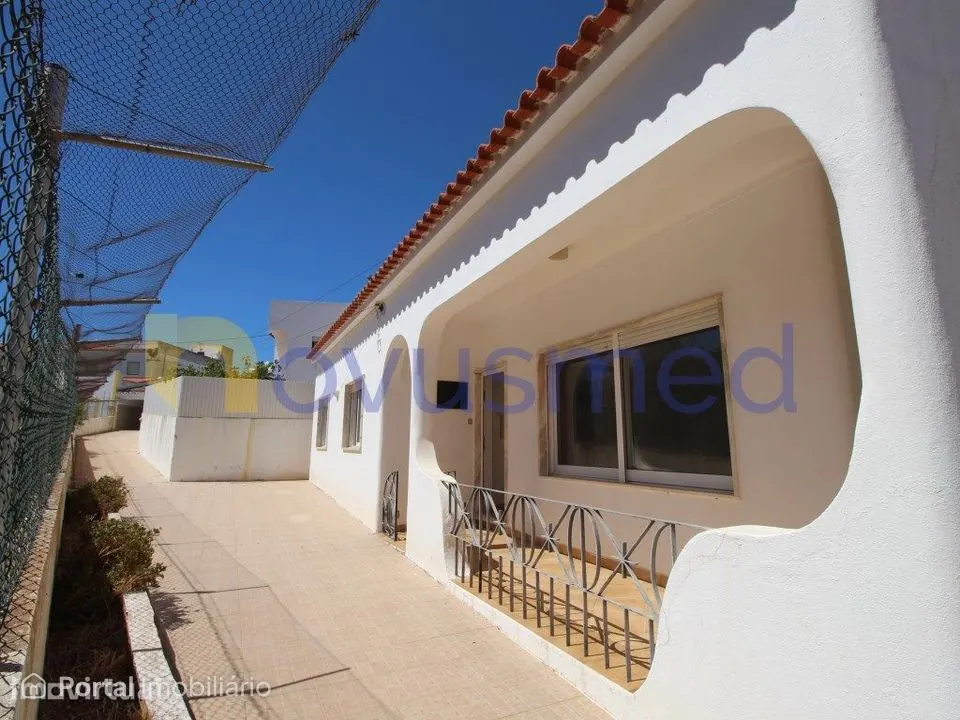 Moradia Térrea T3 no Centro de Albufeira