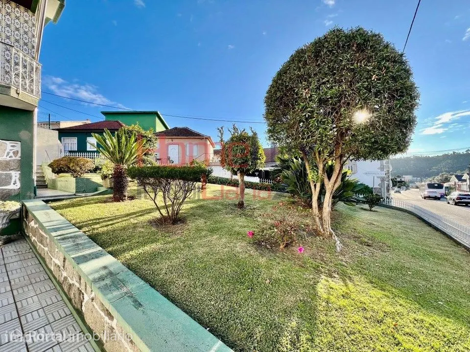 Moradia T4 em São Pedro da Cova