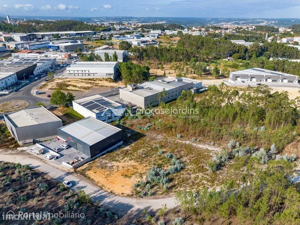 Terreno Industrial com 1.540 m² na Zona Industrial de Leiria – Exce...