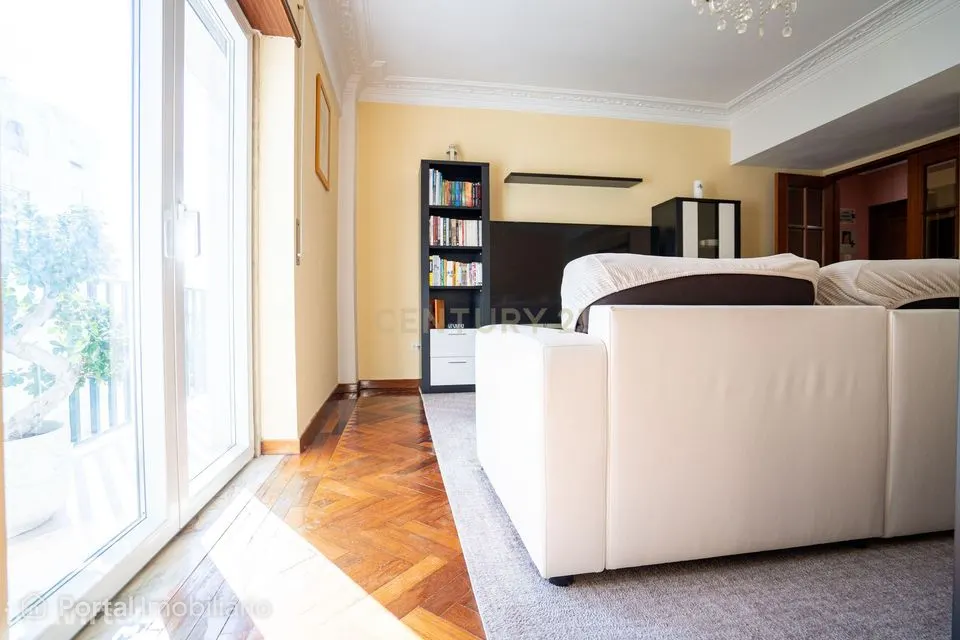 Apartamento T2 no Carregado