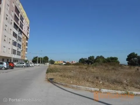 Terreno urbano para construção com 195 m²