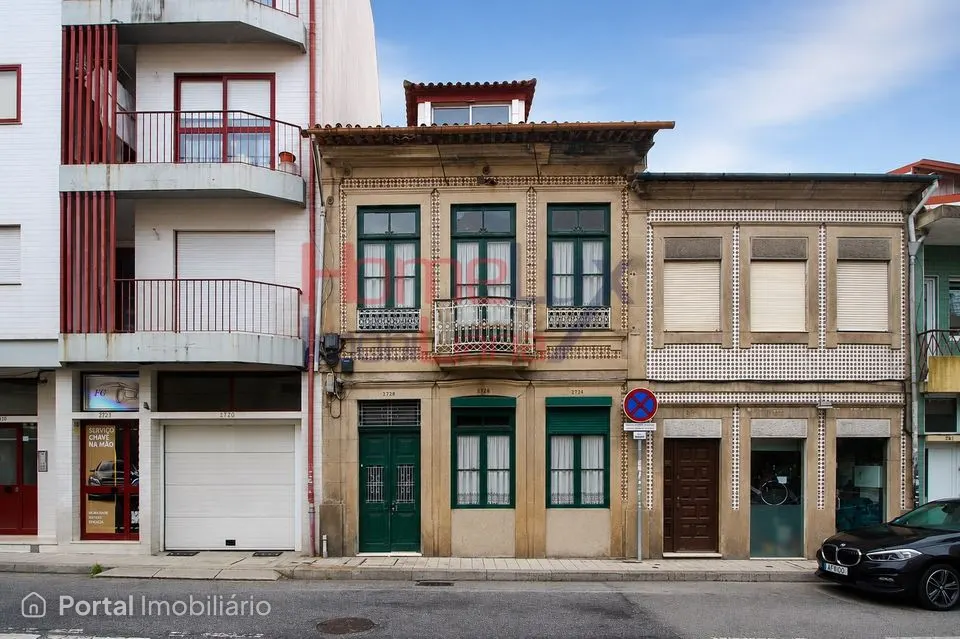 Prédio Habitacional em Costa Cabral, Porto