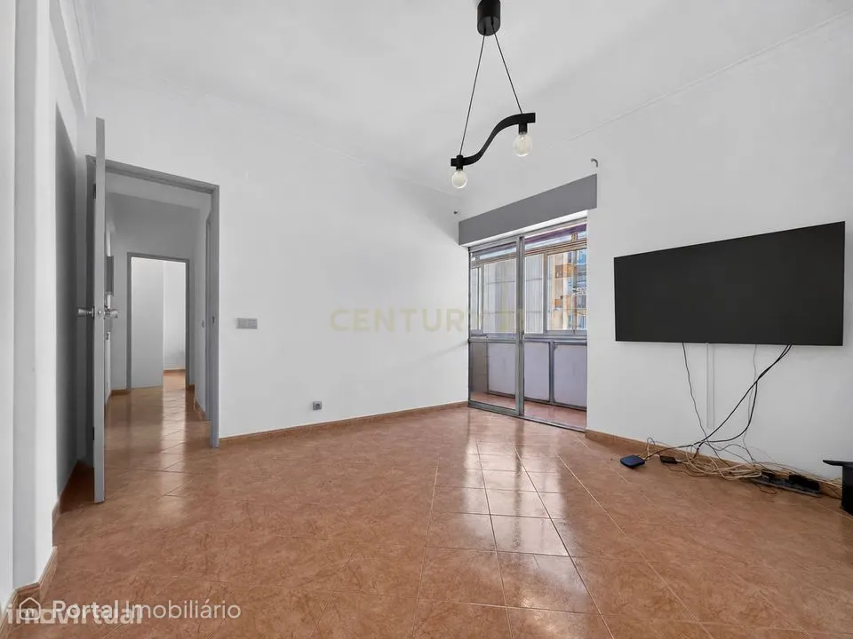 Apartamento T1 em Almada