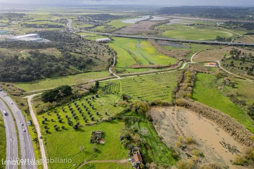 Terreno Urbano Venda em Santarém (Marvila), Santa Iria da Ribeira de