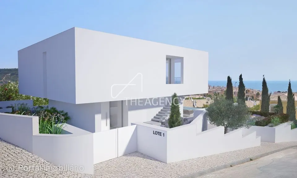 Esta oferta apresenta um terreno para construção