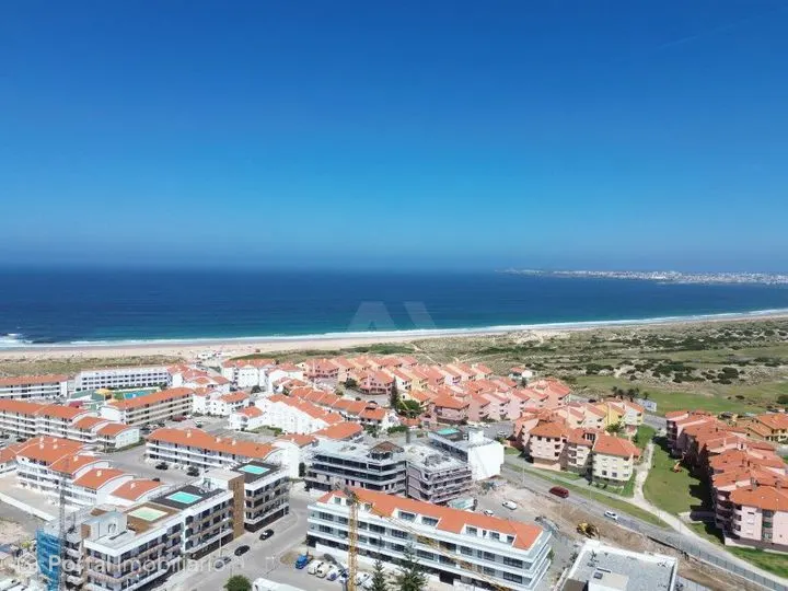 3-bedroom apartment for sale in Atouguia da Baleia