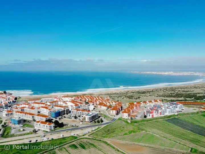 2-bedroom apartment for sale in Atouguia da Baleia