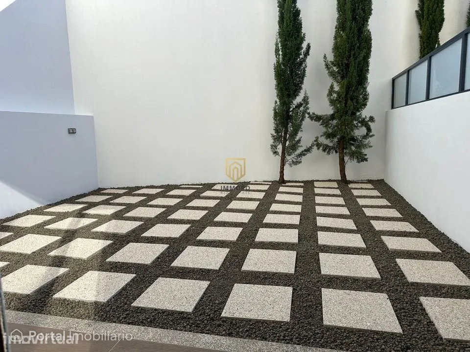 Moradia T4 para venda em Ramalde